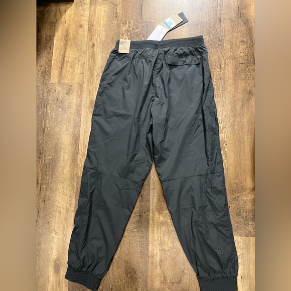 Nike Sportswear Repel Tech Pack Men's Woven Pants- FB7370-068 $120 - Picture 2 of 8